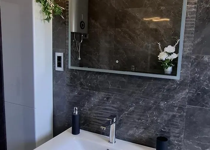 Eli Апартаменты *