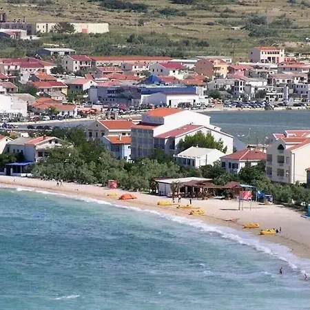 Eli Apartamento Pag Town