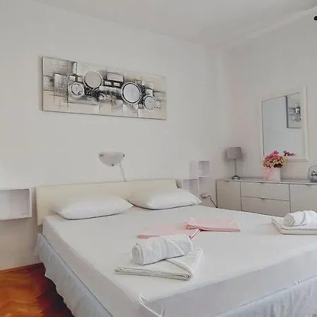 Apartamento Eli Pag Town